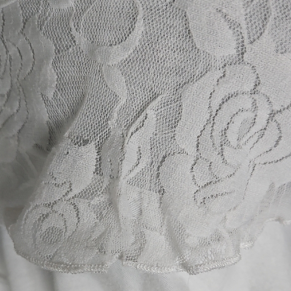 White Lace Ruffle Tank Top - Picture 4 of 8